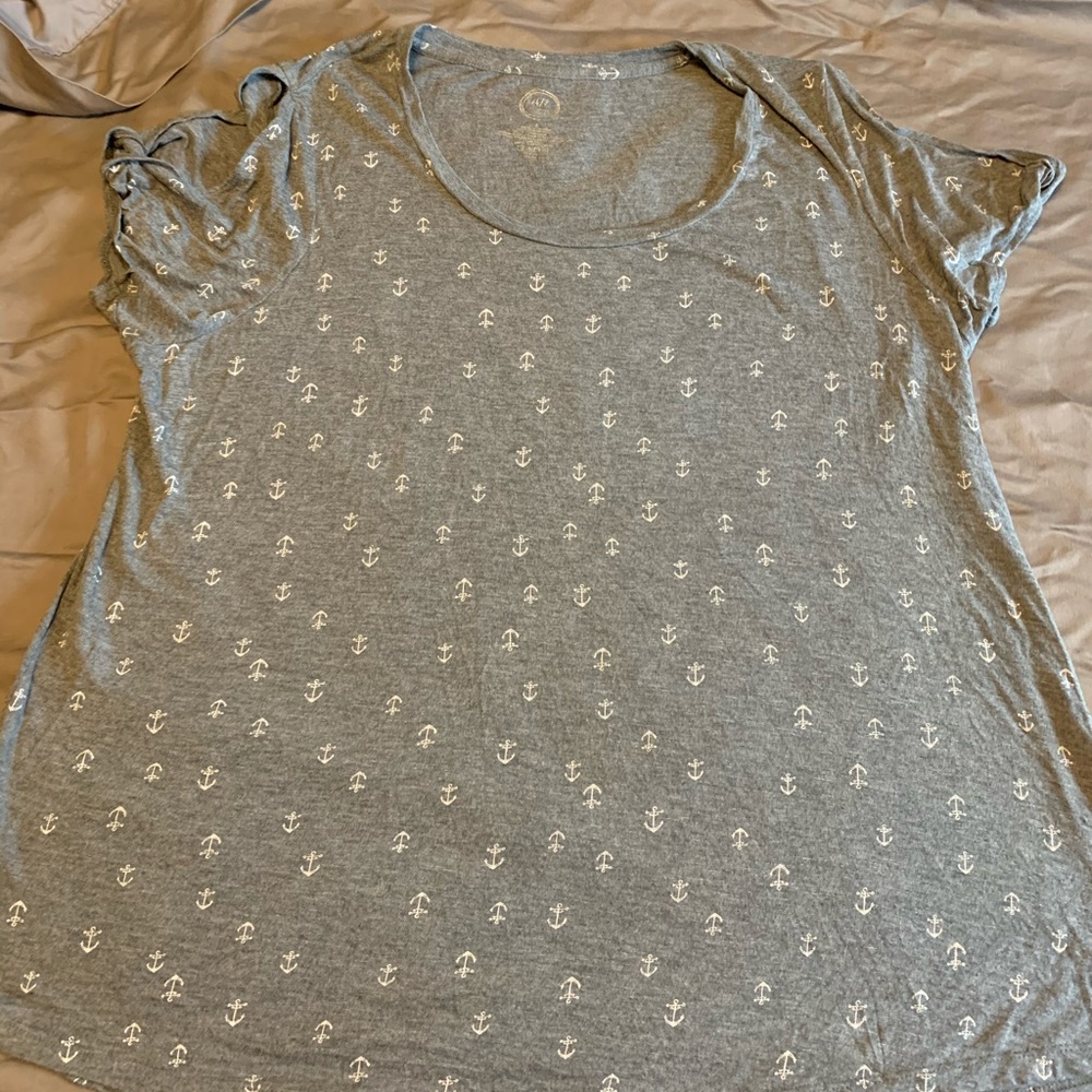 Plus tee